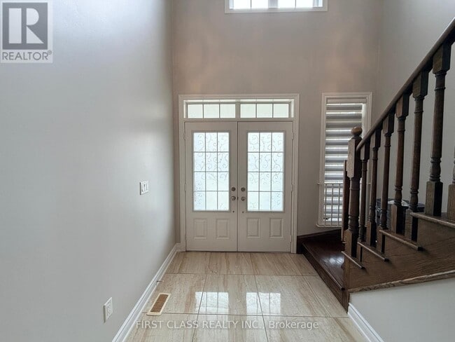 Photo - 70 Livante Ct