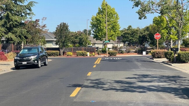 Photo - 228 Puddingstone Rd