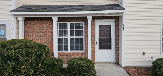 Photo - 204 Fairwood Ct