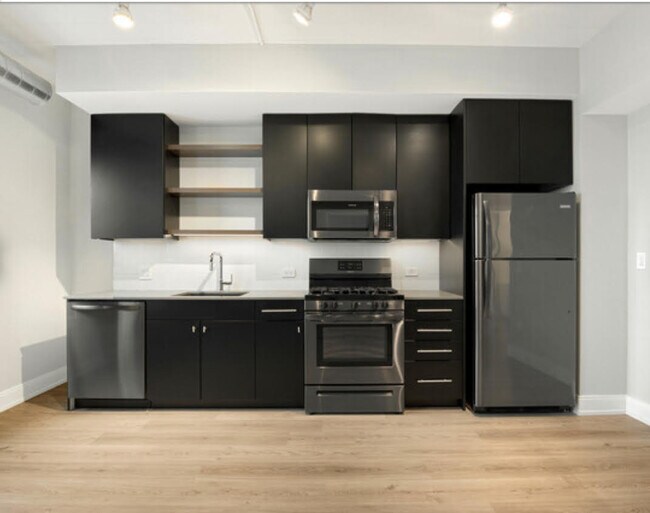 Building Photo - 941 W Belmont Ave Unit ONE BED Rental