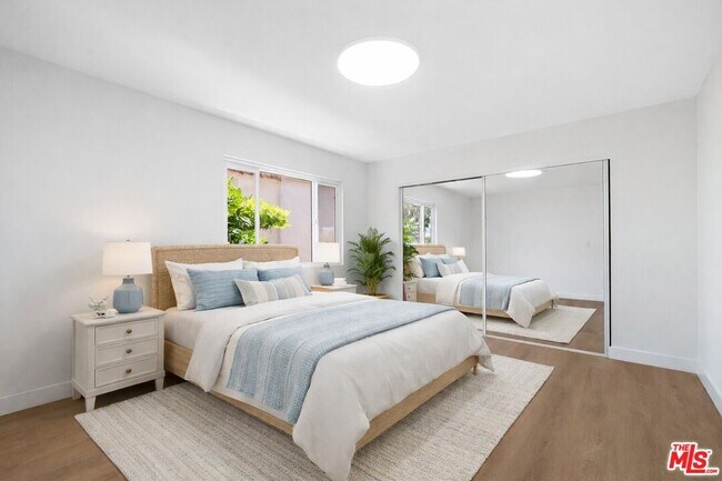 Photo - 12024 Alberta Dr