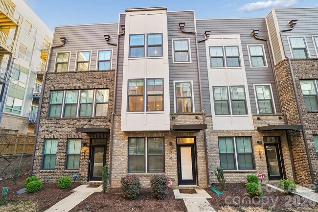 Building Photo - 1310 Gleason Wy