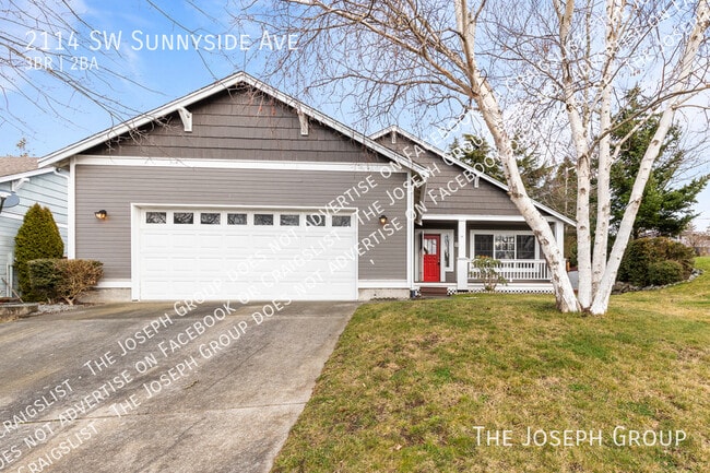 Building Photo - 2114 SW Sunnyside Ave