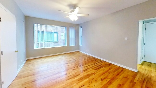 Photo - 1433 W Balmoral Ave Unidad 3S Rental