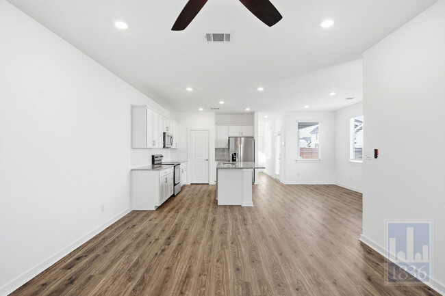 Photo - 2514 Rose Archer Ln