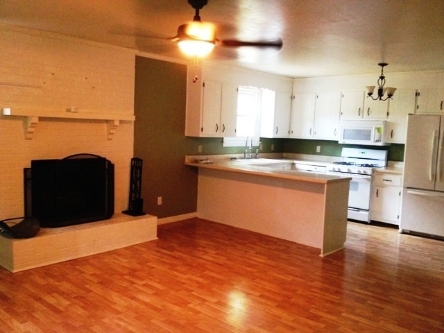Photo - 4 BR / 2 BA Cute Cape Cod In Chester, Avai...