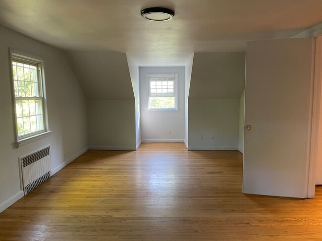 Photo - **100 SICARD ST** Basement+Driveway+Off-Street Parking+Free Washer/Dryer+Deck+Backyard