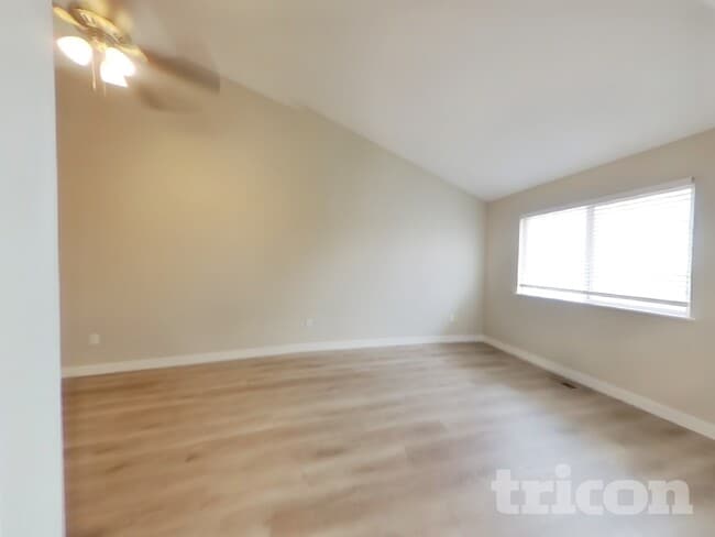 Photo - 500 N 28th Ave