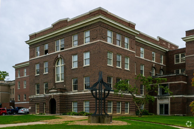 Historic Irvington Flats - Historic Irvington Flats Apartments