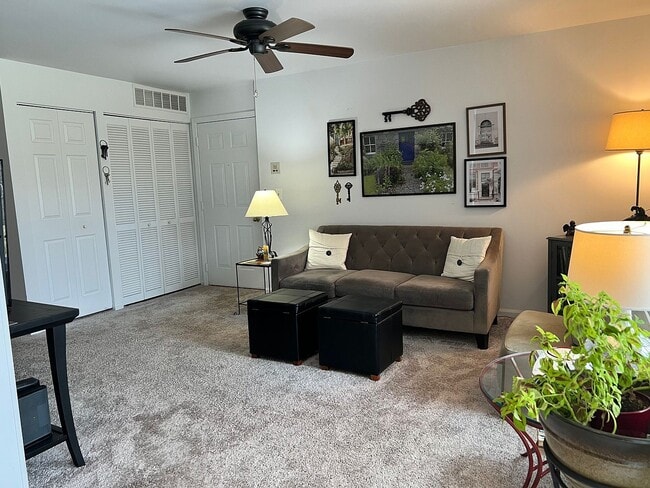 Photo - 219 Brett Cir