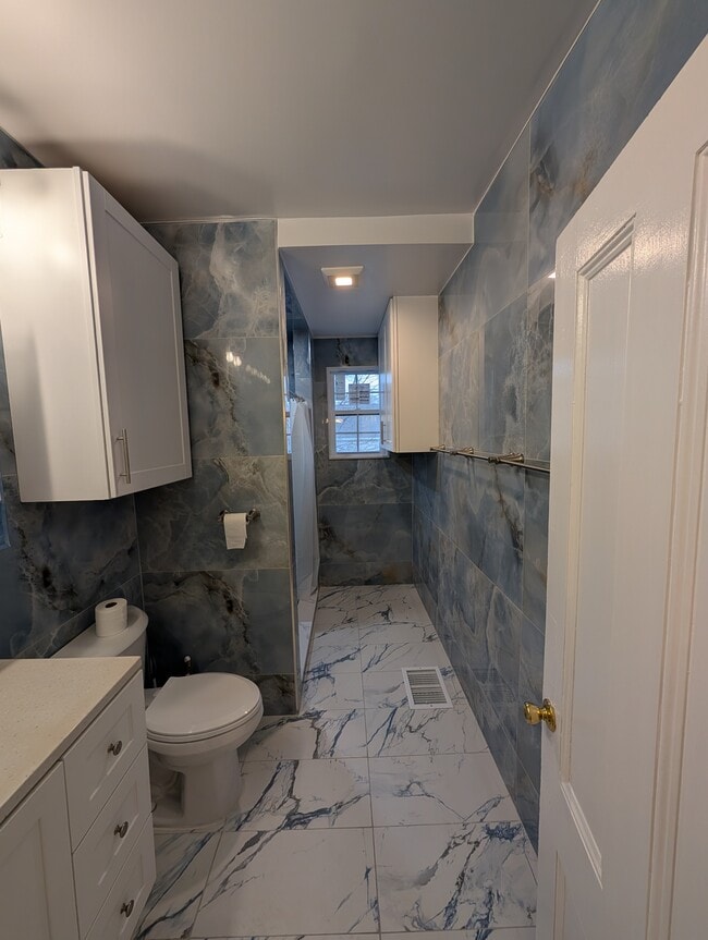 Photo - 74 Sharon St