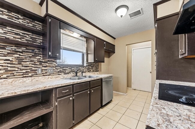 Photo - 614 Circle Creek Dr