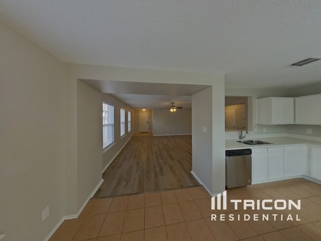 Photo - 7508 Rock Garden Trail