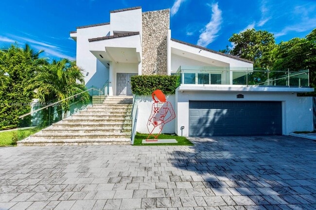 Photo - 891 N Venetian Dr