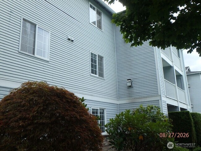 18621 Blueberry Ln
