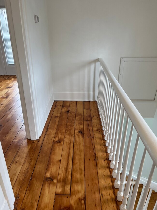 Photo - 305 N Main St Unit Apartment 1