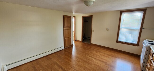 Photo - 8 Bond St Unit 10B