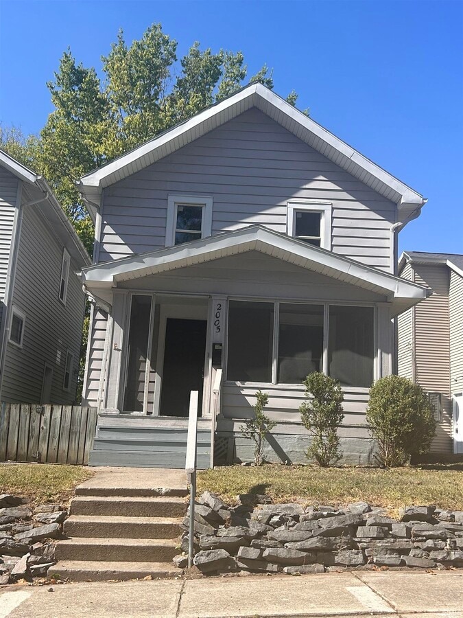 Photo - 2005 Hillside Ave