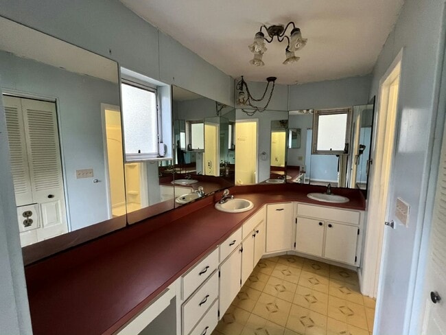 Photo - 7973 Elliott Rd