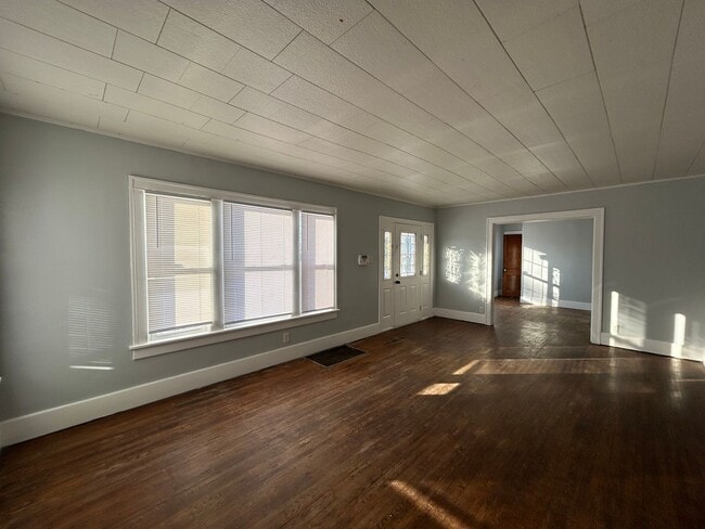 Photo - 1829 Frances Ave