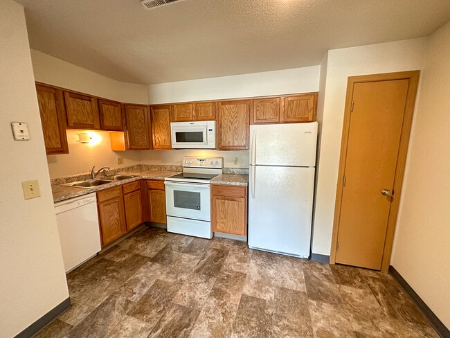 Photo - 4606 Ontario St