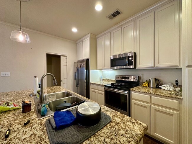 Photo - 1801 S 10th St Unit B