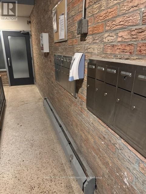 Photo - 675 Wonderland Rd S Unité 8