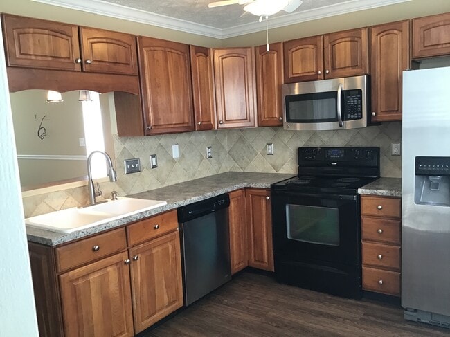 Photo - 6707 Wimbledon Dr