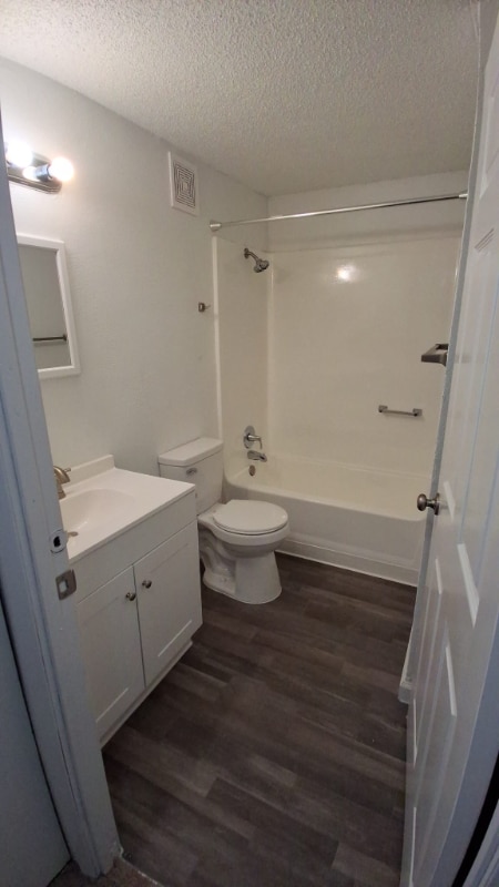 Photo - 33305 Ryan Dr Unidad 96