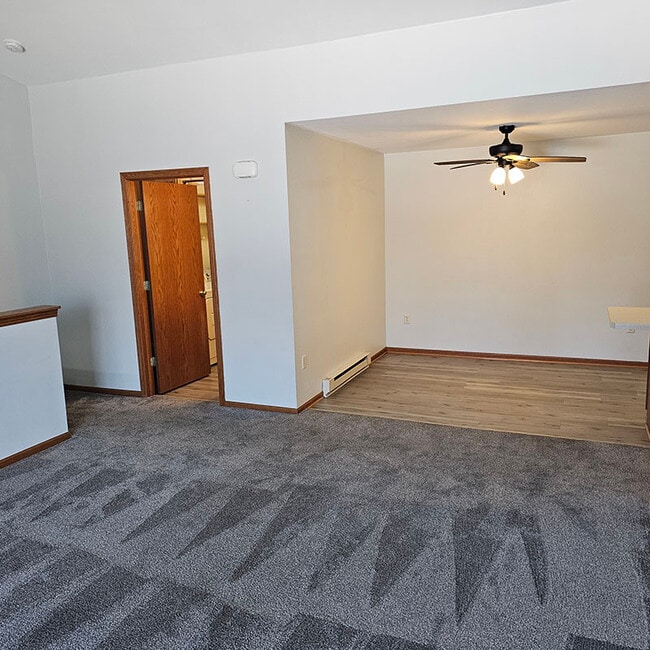 Photo - 284 Minz Park Cir Unit 4