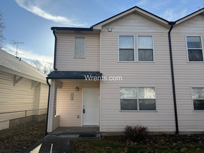 Photo - 1008-1010 E. Ermina Unit 1010