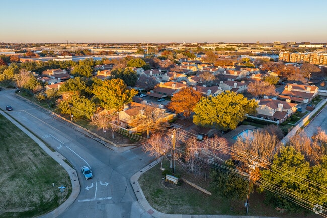 Alternate Building View - Ridgeline Townhomes