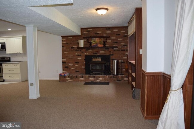 Photo - 7023 Kelly Rd