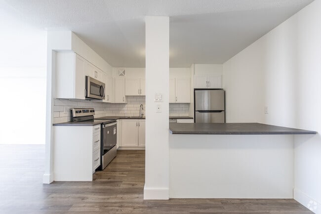 Building Photo - 125 Bamburgh Circle