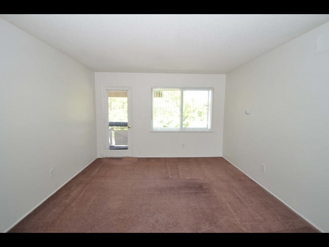 Photo - The Somerset Apartments