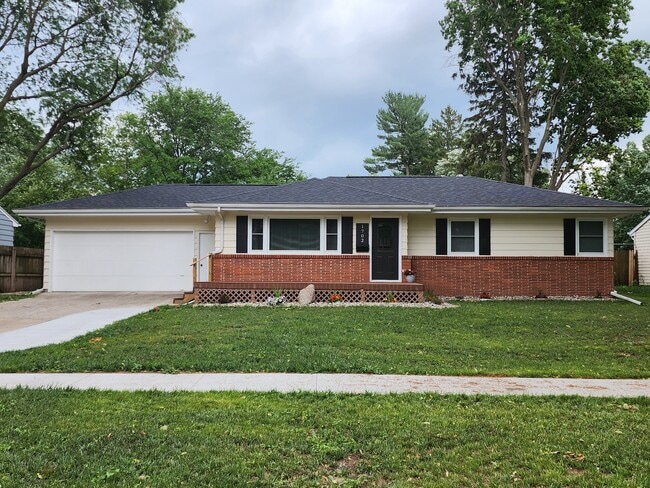 Building Photo - 1702 Clark Ave