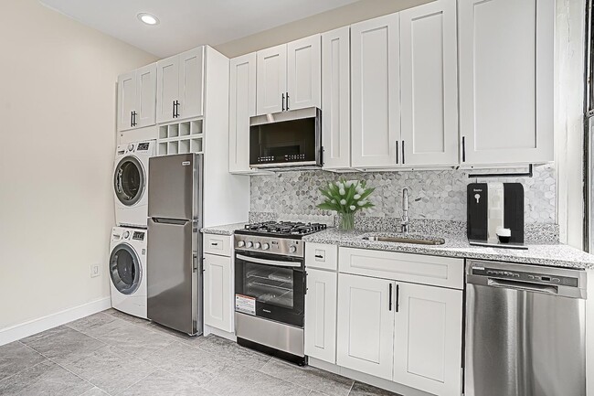 Building Photo - 645 Jersey Ave