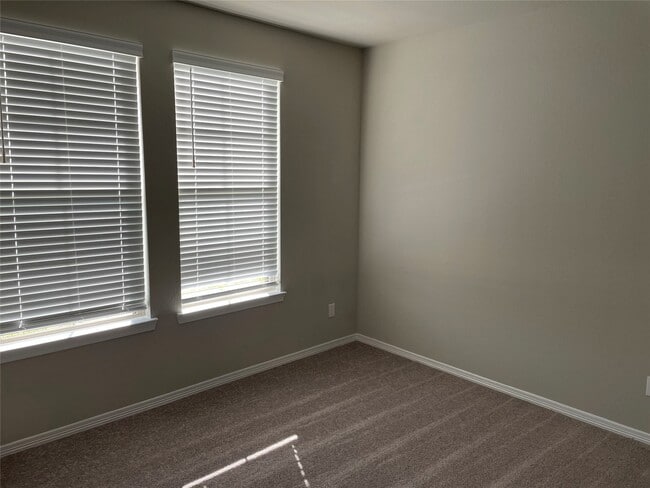 Photo - 803 Cypress Smt Rd