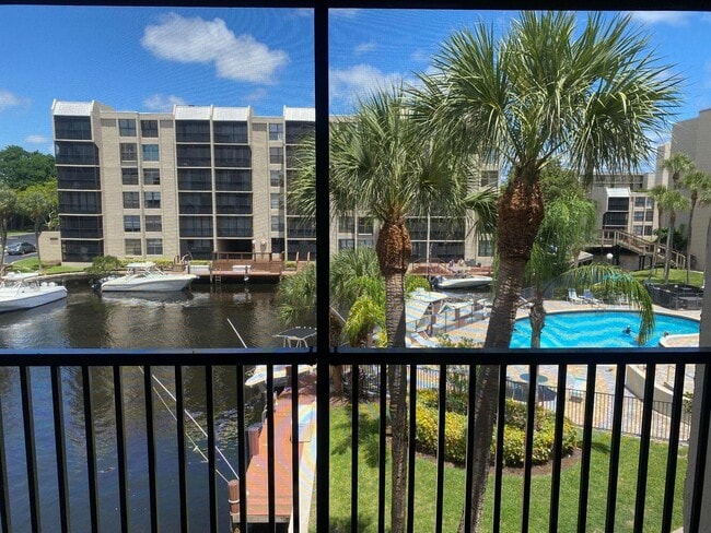 Building Photo - 11 Royal Palm Way Unit 3030