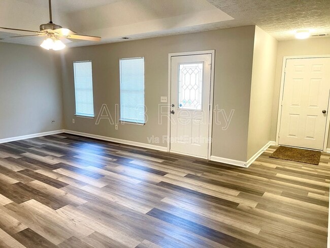 Photo - 460 Mountainview Dr
