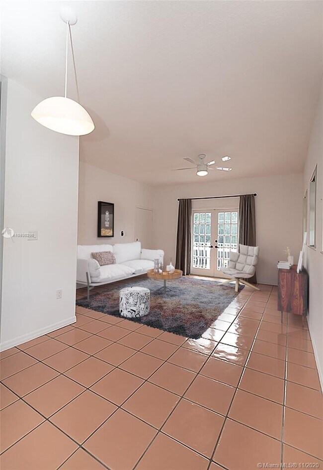 Photo - 3007 Bird Ave Unidad 11