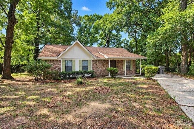 Building Photo - 405 Cornwall Cir