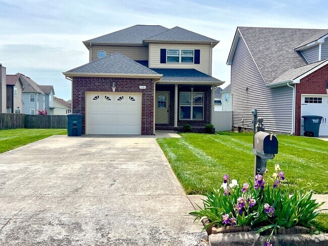 Building Photo - Beautiful Home Available Now!