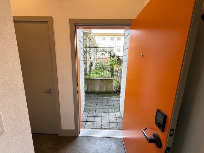 Photo - 4143 California Ave SW