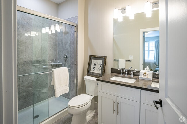 2BR, 2BA - 1,797SF - Primary Bath