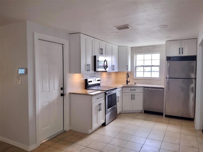 Photo - 3117 Huntington Rd