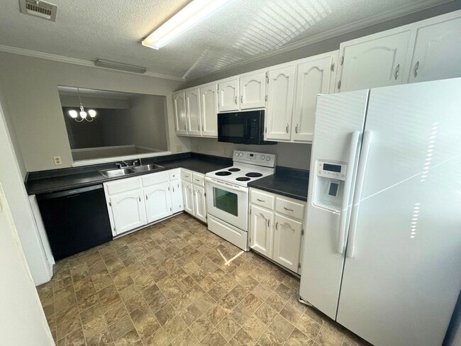 Photo - 2505 W Broad St