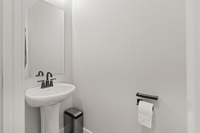 Photo - 1982 N 4040 W