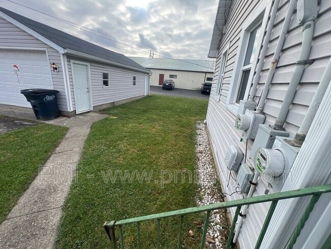 Photo - 129 N 2nd Ave