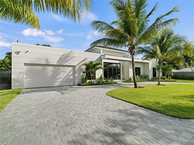 Photo - 543 NE 109th St